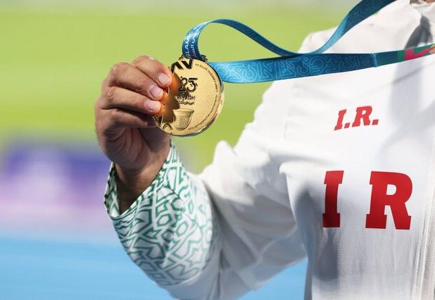 رده سوم ایران در جدول مدالی در پایان روز دوازدهم