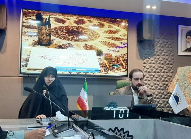حل مسائل زنان اولویت سیاست‌گذاران باشد