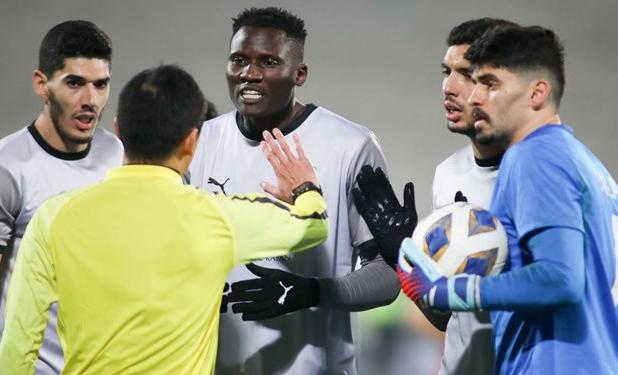 زکریا: اگر جای 2تیم عوض شده بود پرسپولیس هم وقت کشی می‌کرد