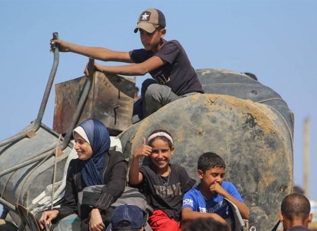 آتش‌بس غزه|بازگشت آوارگان فلسطینی به دیارشان در دومین روز آتش‌بس
