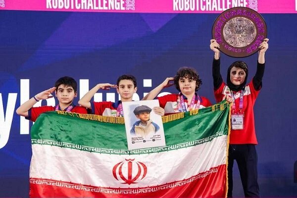 نایب قهرمانی تیم رباتیک دانش‌آموزی در مسابقات جهانی پکن