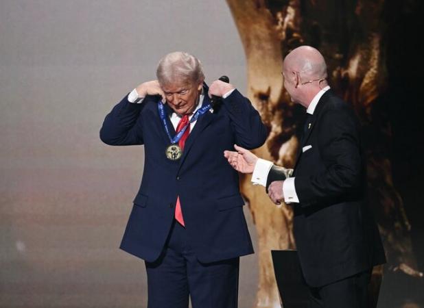 از نوبل تا آب‌نبات سیاسی؛ چرا فیفا جایزه صلح را برای ترامپ اختراع کرد؟