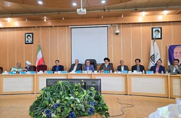 امام جمعه یاسوج: نماز مفاسد اخلاقی را از انسان دور می‌کند