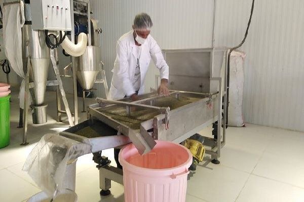 کارخانه گیاهان دارویی گچساران فعالیت خود را مجدد از سر می‌گیرد