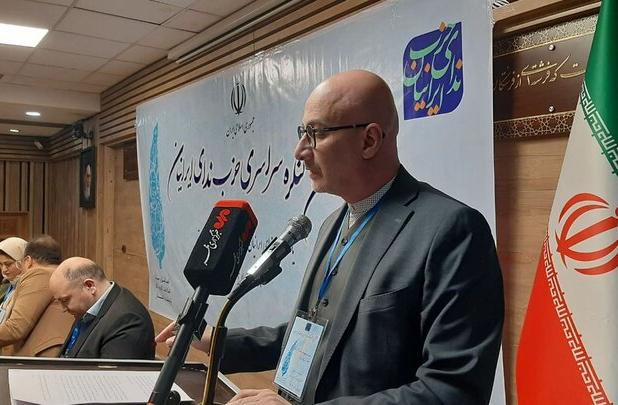 طباطبایی: حمایت ما از آقای پزشکیان مشروط است
