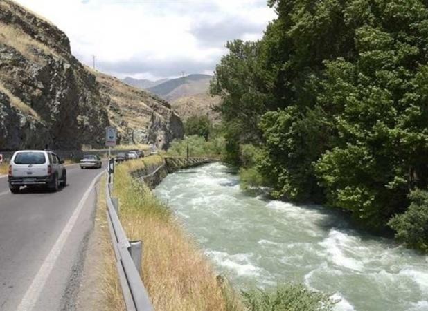 ترافیک سنگین در محورهای شمالی/کندوان یکطرفه شد