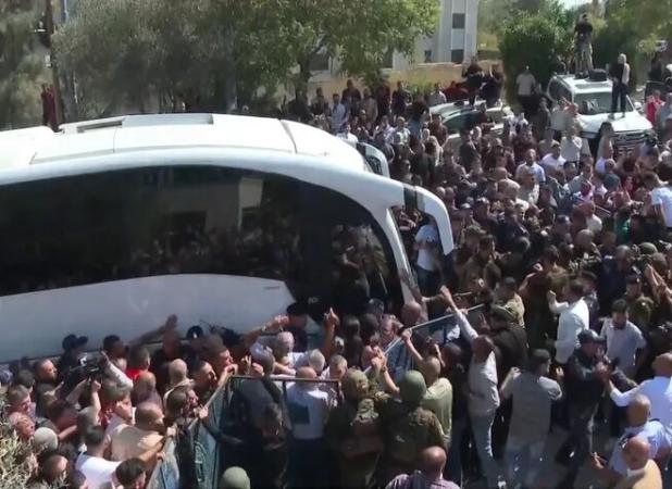 ورود ۱۵۴ اسیر فلسطینی آزاد شده به مصر