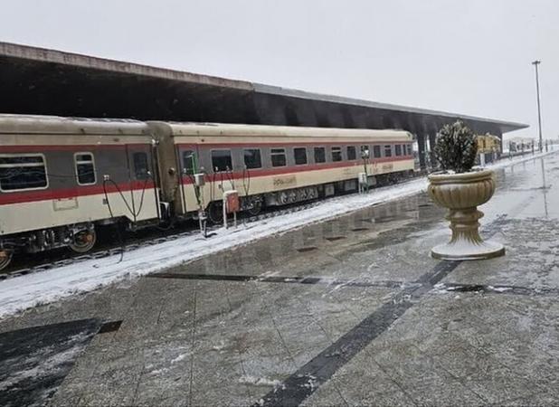 معراجی فر: تردد تمامی قطارهای مسافری خراسان رضوی در حال انجام است