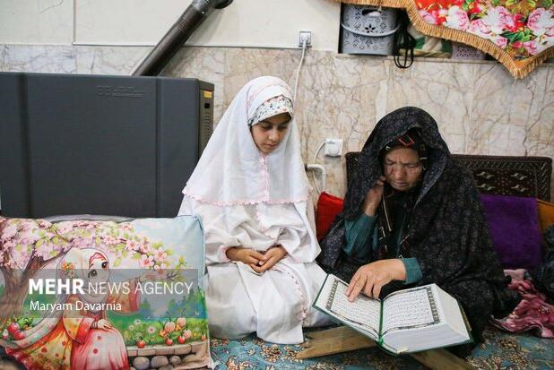 اعتکاف دانش آموزی در مصلی امام حسن ( ع) جاجرم