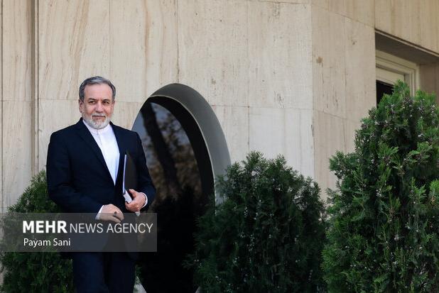 اگر احیاناً مذاکره‌ای رخ دهد، فقط در خصوص مسائل هسته‌ای خواهد بود