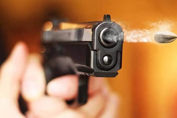 تیراندازی مقابل فرمانداری آبدانان یک مجروح برجا گذاشت