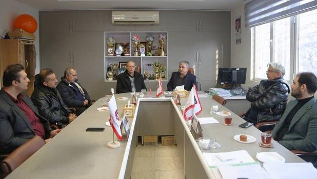 فرماندار سنندج: باشگاه‌های ورزشی کردستان به درآمد پایدار نیاز دارند