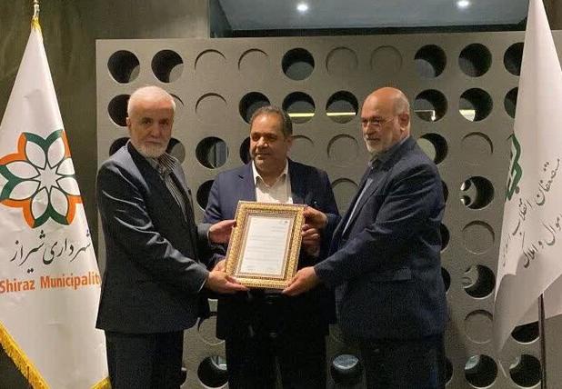 دارایی‌های ملی باید در خدمت مردم قرار گیرند/ جهش سرانه فضای سبز شیراز