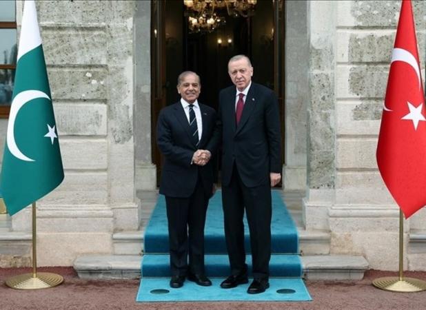 دیدار نخست وزیر پاکستان با رئیس جمهور ترکیه در استانبول