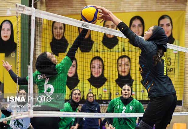 پایان دور رفت والیبال زنان با قهرمانی سایپا و شهرآرکا