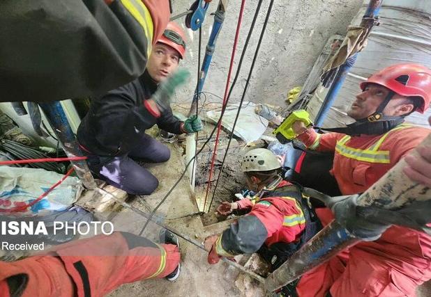 نجات جان جوان زنجانی از داخل گودال ۷ متری