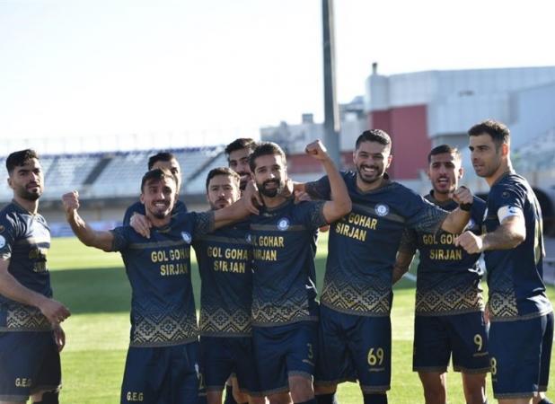 لیگ برتر فوتبال| پیروزی پرگل گل‌گهر مقابل سپاهان در روز بازگشت قلعه‌نویی/ تقسیم امتیاز هوادار و نفت مسجدسلیمان