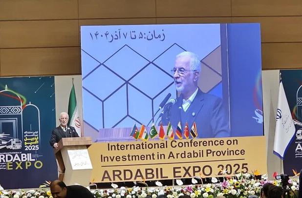 مومنی: استان اردبیل آماده جهش در همکاری‌های اقتصادی است