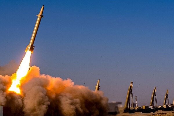 در هم کوبیده شدن رژیم صهیونیستی با ۲۰۰ موشک بالستیک ایران