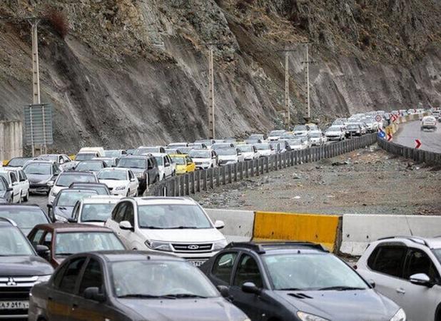 تصاویری از ترافیک پر حجم در محور قزوین- رشت