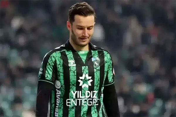 پرسپولیس جانشین عیسی آل‌کثیر را پیدا کرد