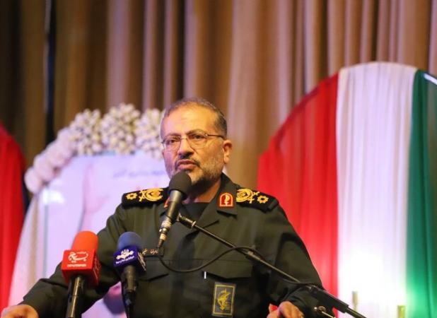 سردار سلیمانی: گروه های جهادی نسخه بومی انقلاب اسلامی است