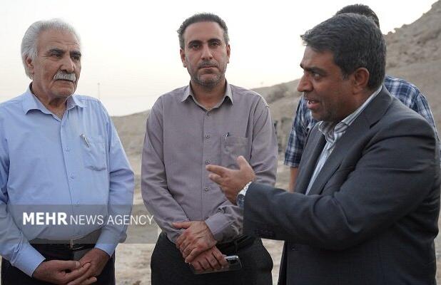 صادقی پور: پروژه انتقال صنوف ناسازگار بندرعباس در حال اجرا است