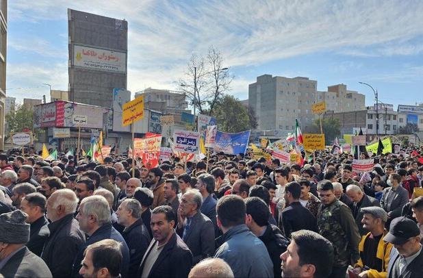 فریاد استکبارستیزی مردم اردبیل در راهپیمایی ۱۳ آبان