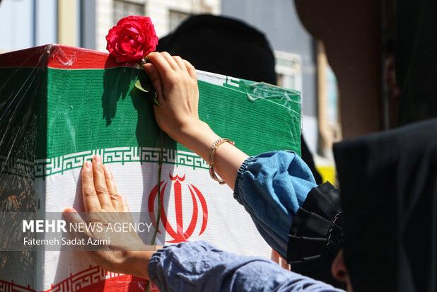 آئین بدرقه پیکر شهید «سید حسن حسینی نژاد» در مشهد برگزار شد