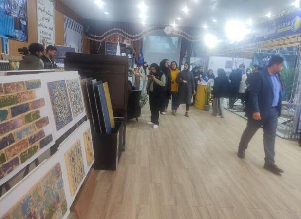 نخستین نمایشگاه تخصصی صنعت معماری کاشان برگزار شد