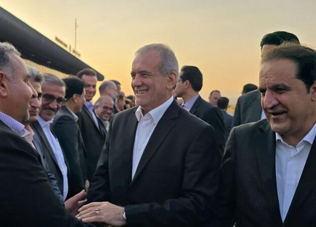 فیلم ورود رئیس جمهور به فرودگاه ایلام