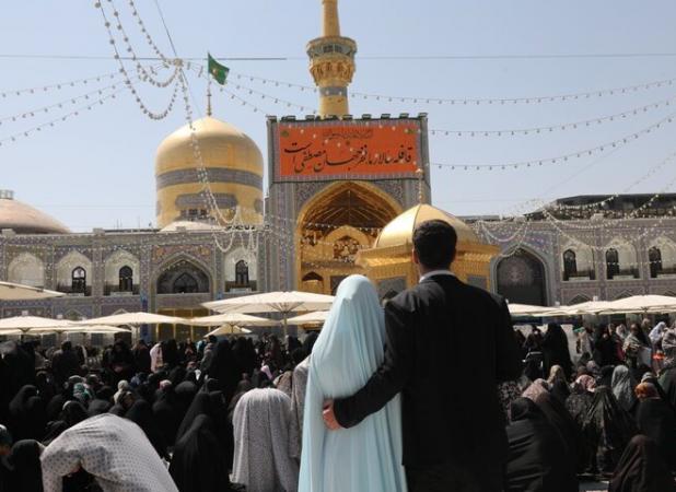 پیوند صدساله در روز میلاد نبوی؛ «عقد بالا سر حضرت» در حرم رضوی