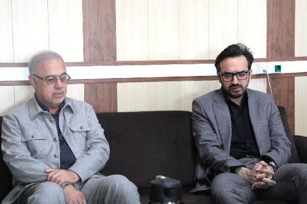 آشوری: هرمزگان آمادگی کامل  برای مقابله با موج آنفلوانزا را دارد