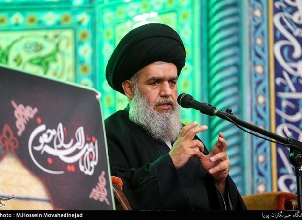 سیدحسین مومنی از محمود کریمی تشکر کرد