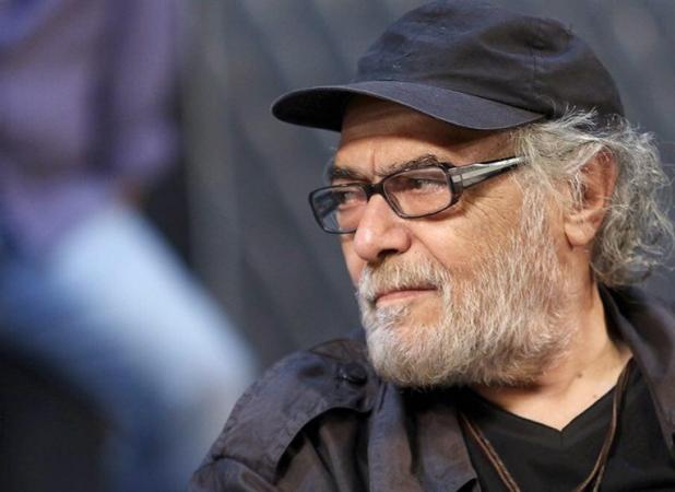 ادامه درمان اکبر زنجانپور در منزل