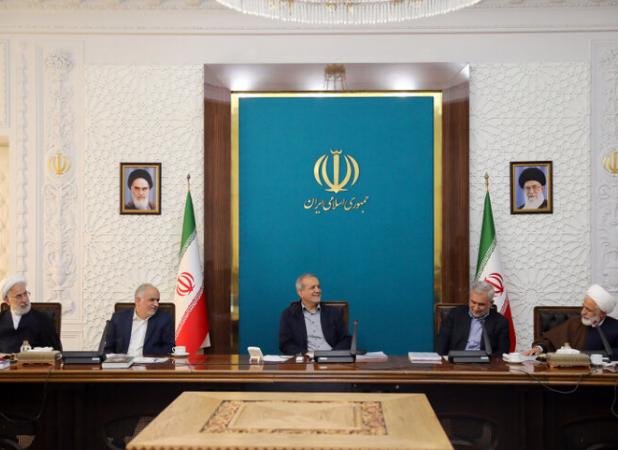 پزشکیان: مصداق ضرب‌المثل «سنگ بزرگ علامت نزدن است» را باور دارم