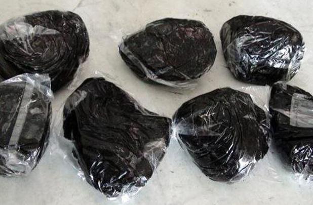 توقیف خودروی حامل ۲۰ کیلو گرم تریاک در دورود 