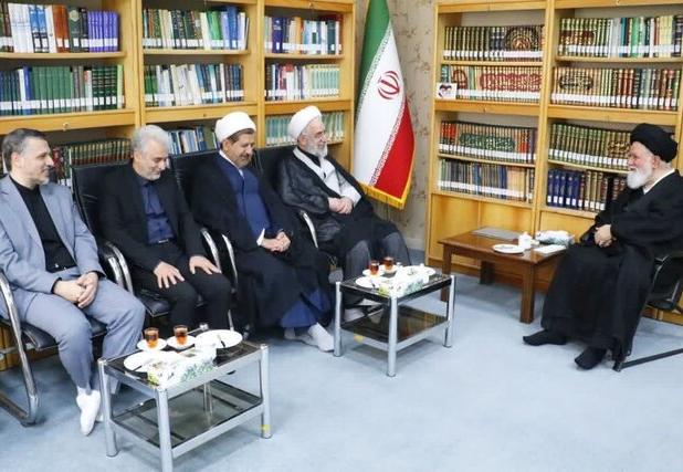 مبارزه با بی‌حجابی وظیفه همگانی است