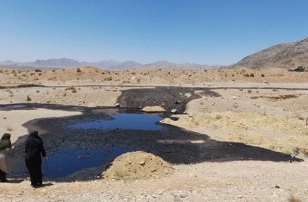 تخلیه غیرمجاز لجن‌های اسیدی در فریدن