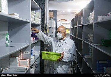وضع نابسامان دارو در مشهد؛ کمبود در داروخانه ها و فراوانی در بازار سیاه