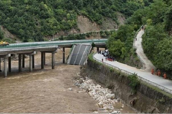۴ کشته و ۱۲ مفقود در پی حادثه ساخت پل در شمال غربی چین