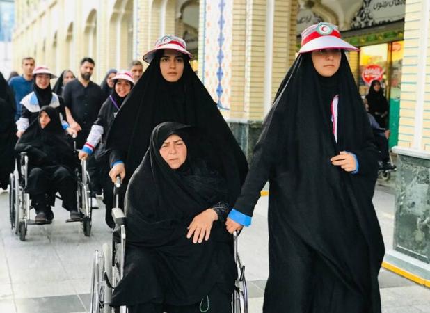 ۳۲۰۰ زائر کم‌توان با همت جوانان هلال‌احمر خراسان شمالی به حرم رسیدند
