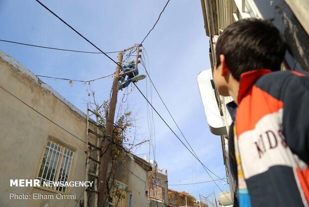 ۹۱ تهرانی طی یک سال اخیر بر اثر برق گرفتگی فوت کردند
