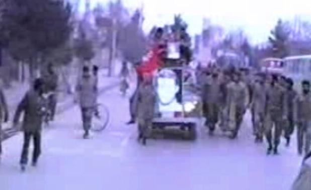 دامغان در اسفند ۶۲؛ شکوهِ بی‌نظیرِ بدرقه ۱۸ شهید «خیبر»