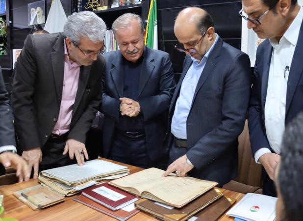 معاون وزیر آموزش و پرورش از اولین مدرسه مدرن جنوب ایران بازدید کرد