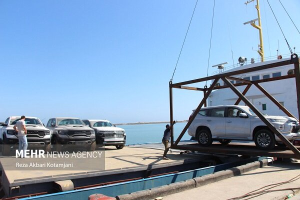 تعرفه‌ خودرو در ۱۴۰۵؛ سیگنال دولت به خودروهای برقی و محدودیت بنزینی‌ها