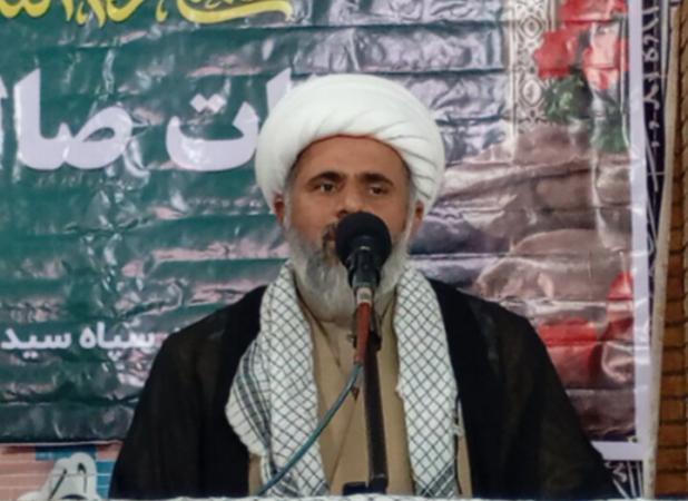 امام جمعه هرمز: استقلال اقتصادی و شناخت دشمن ضرورت امروز کشور است