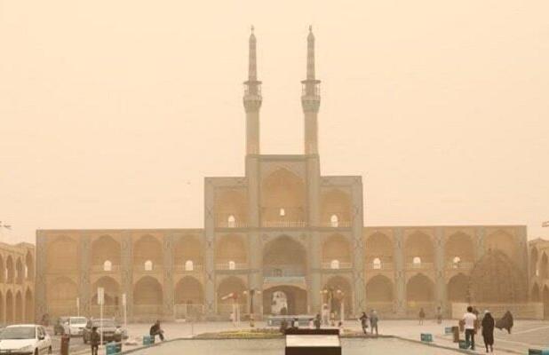 پیش‌بینی آسمانی غبارآلود با وزش باد در یزد