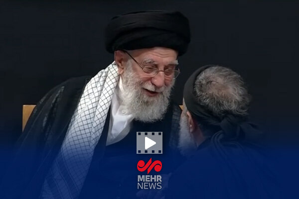 روایت حاج محمود کریمی از مرثیه‌خوانی در مراسم عزاداری شب عاشورای حسینی