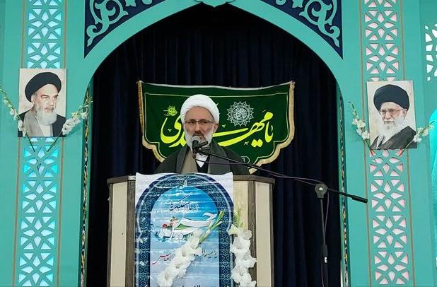 خطیب جمعه گلپایگان: انقلاب اسلامی نتیجه درک عمیق امام(ره) از تاریخ بود